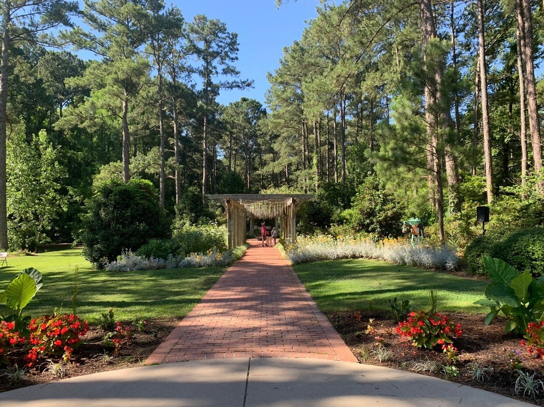 Cape Fear Botanical Garden景点图片