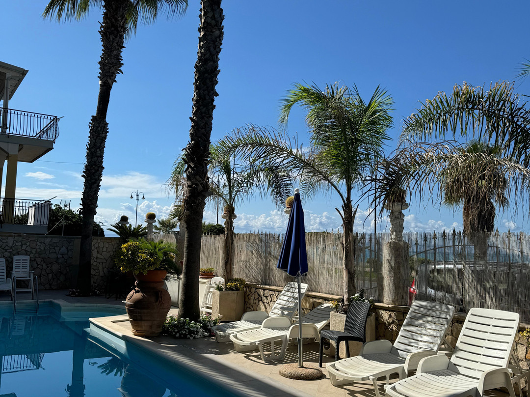 Cridda Hotel & Restaurant主图