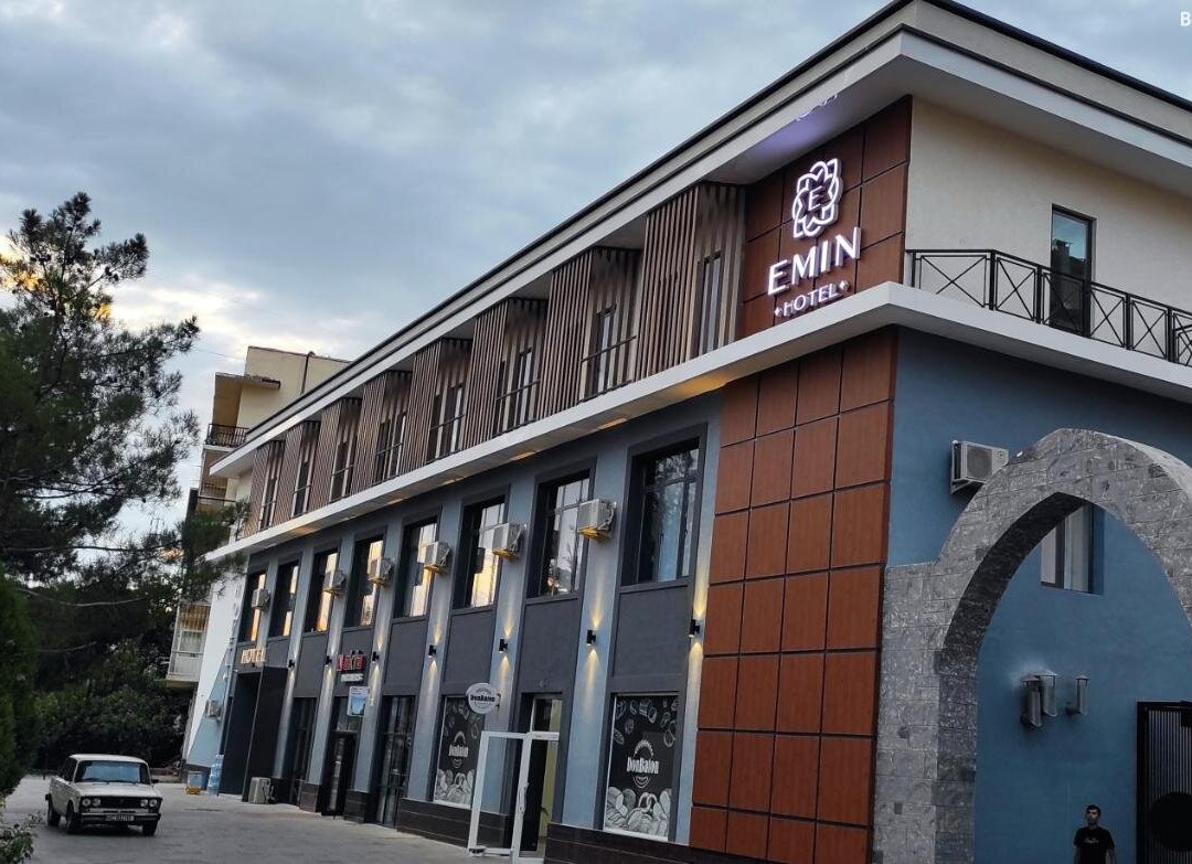Emin Hotel主图