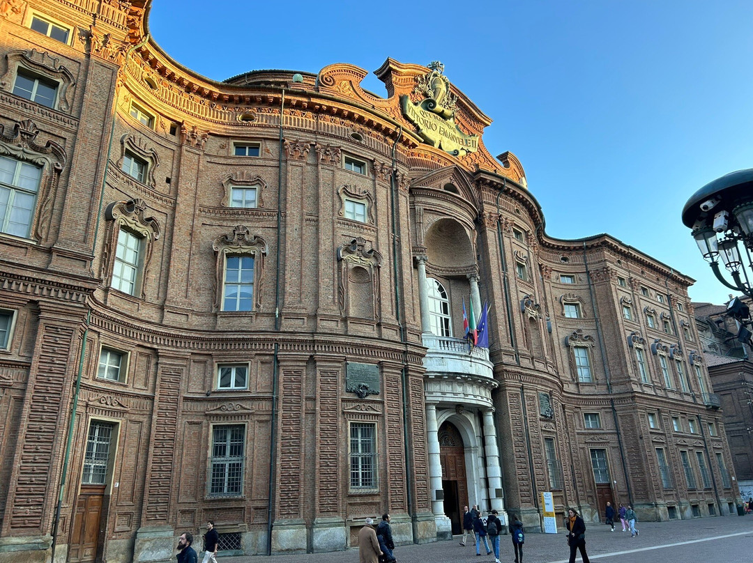 Piazza Carignano景点图片