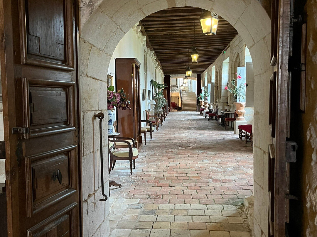 Château de Chalais景点图片