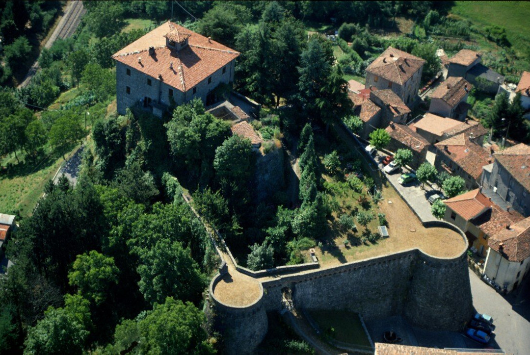 La Rocca Di Camporgiano - Maison Du Charme