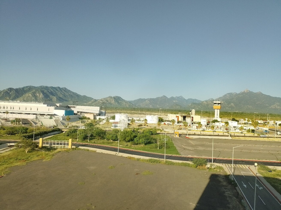 Hotel Aeropuerto Los Cabos主图