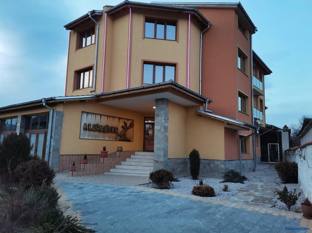 Khotel Aleksandur