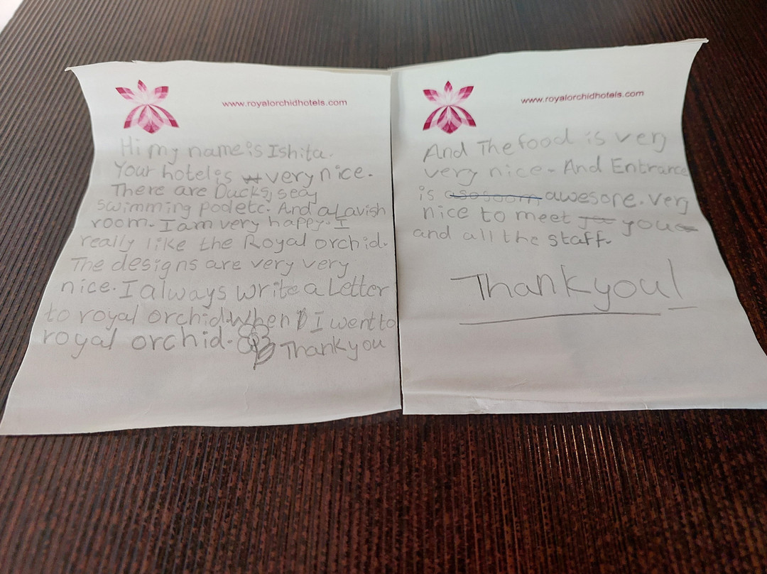 果阿皇家兰花海滩度假村主图