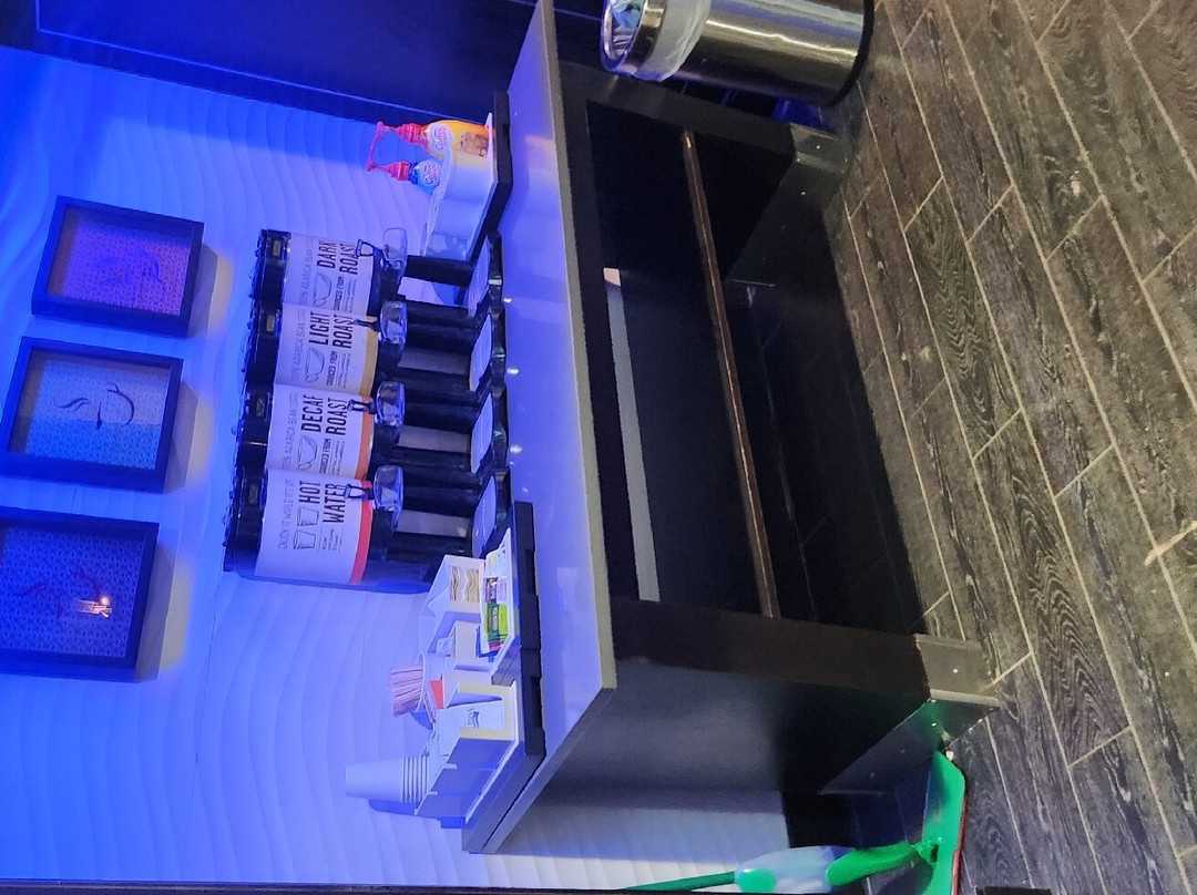 兰辛／奥克莫斯欢朋套房酒店主图