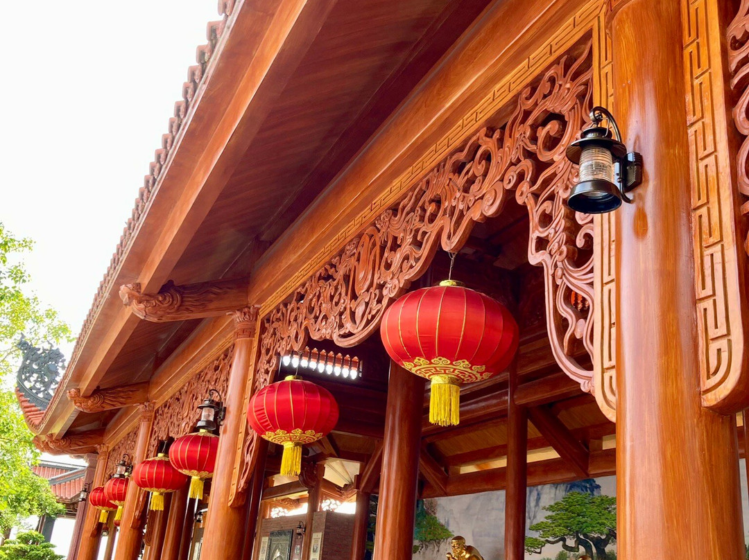 Ba Vang Pagoda-Uong Bi必去景点