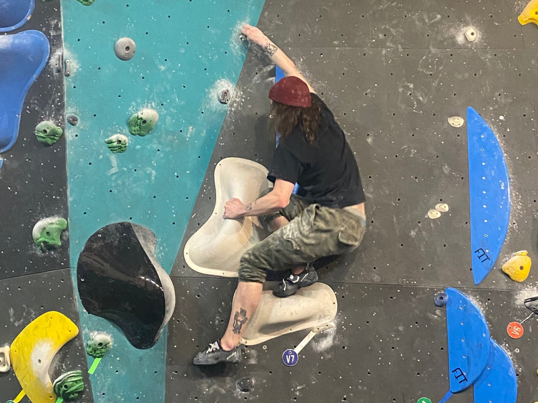 Beginner Progression Bouldering and Climbing Lessons in Calgary