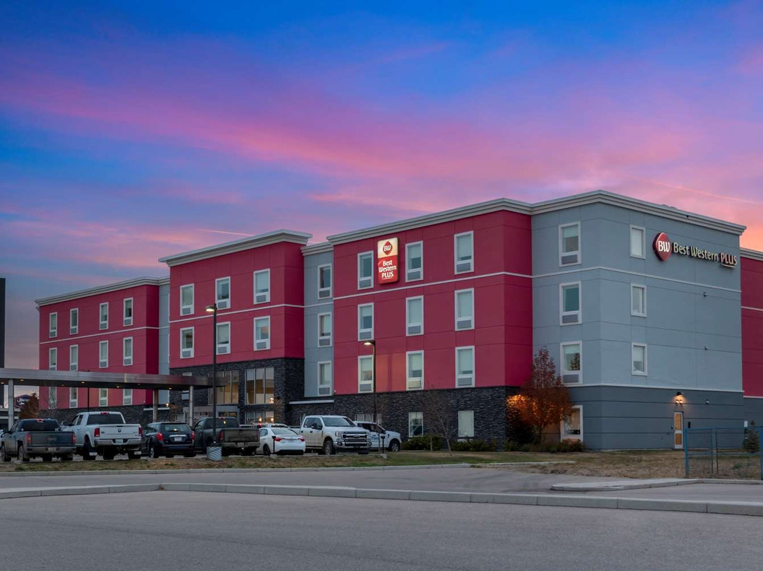 Best Western Plus Airport Inn & Suites