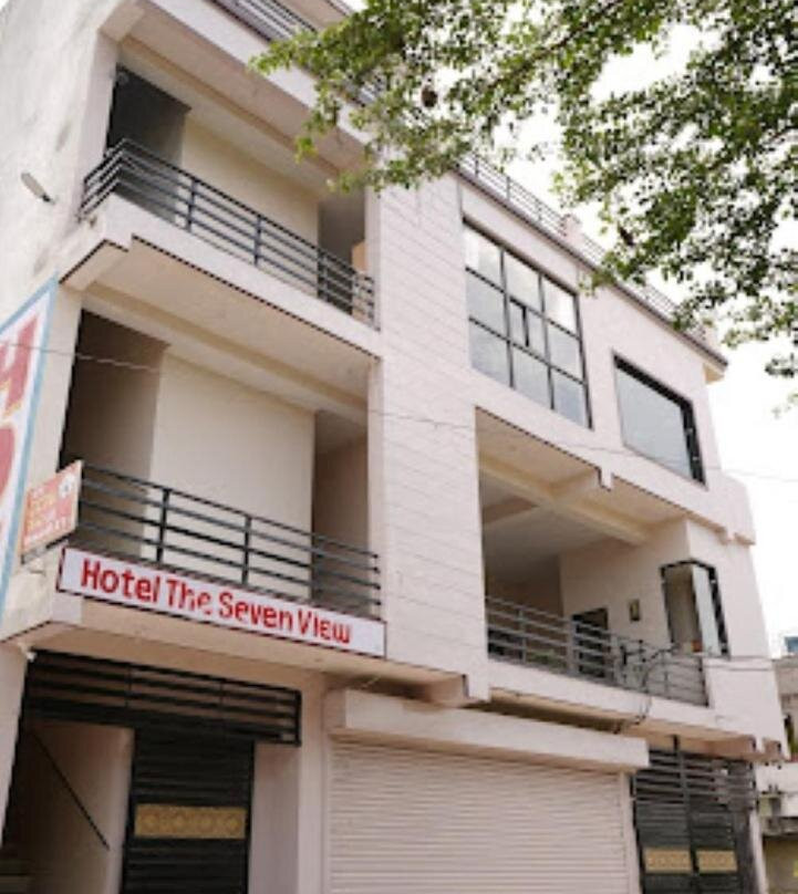 Hotel Seven View Durg