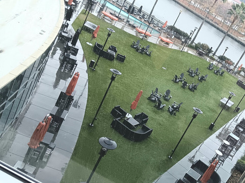 大学广场海滨酒店主图