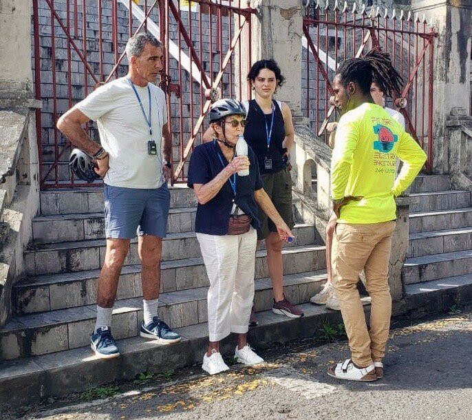 Fat Tire Electric Bike Tours-安提瓜必去景点