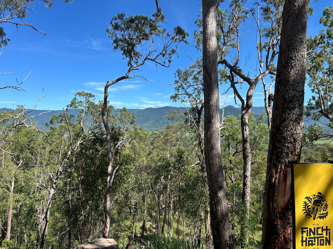 Off Camber MTB Shuttles-Finch Hatton必去景点