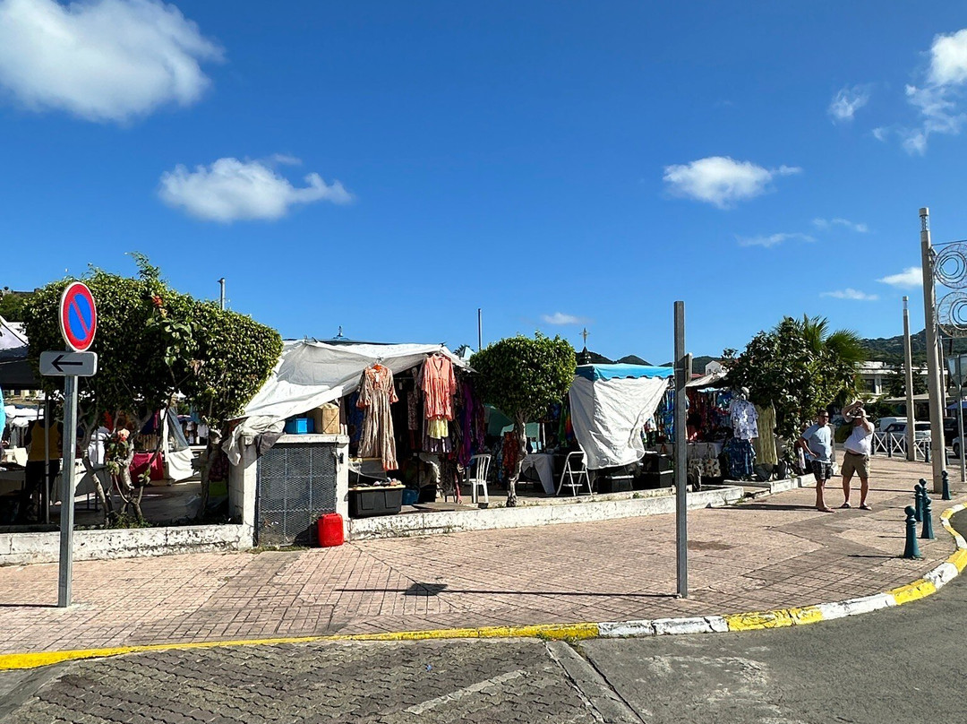 Marigot Market景点图片