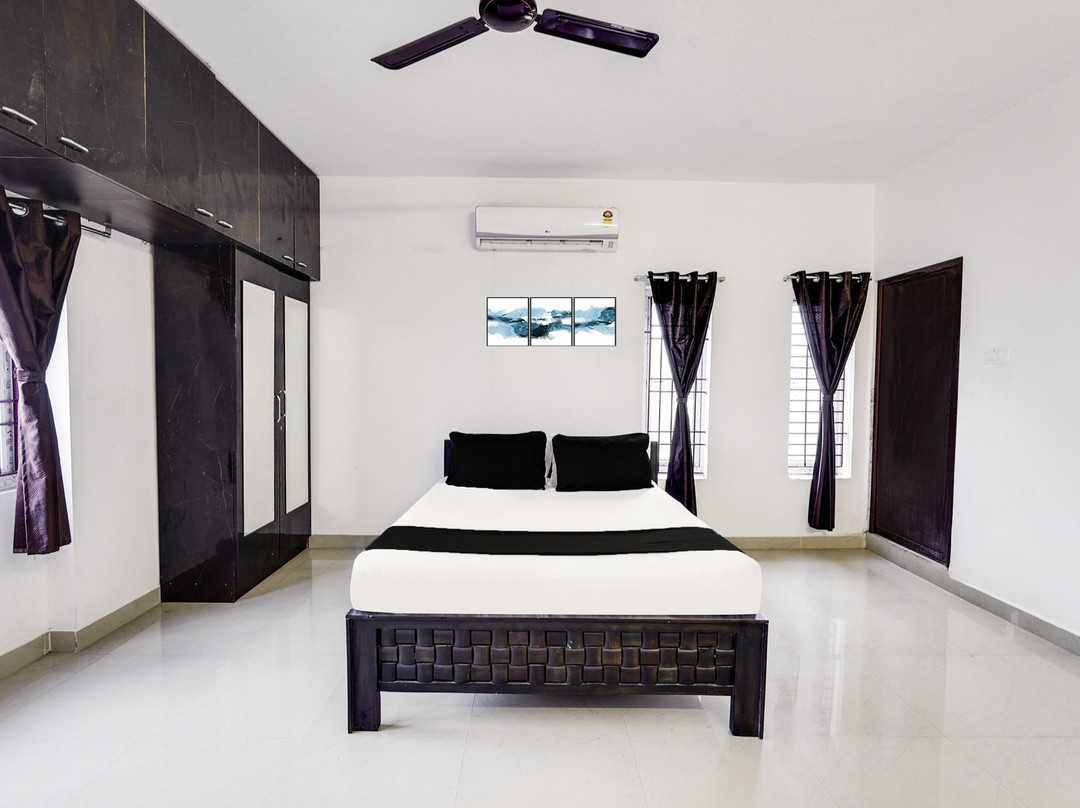 Super Hotel O Kovalam Near Bus Stand