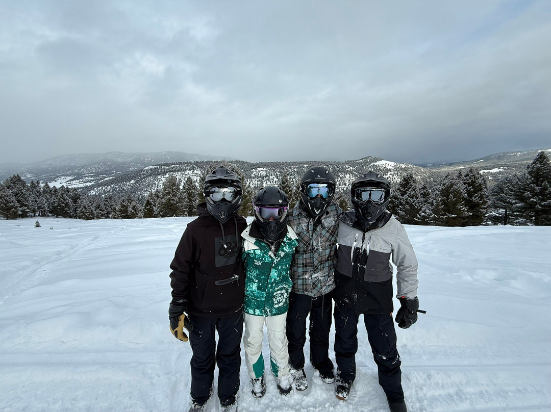 Canyon Adventures Snowmobile Tours-大斯凯必去景点