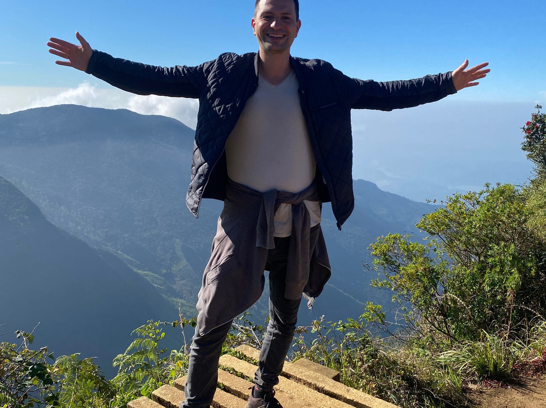 Golden Lanka Tours景点图片