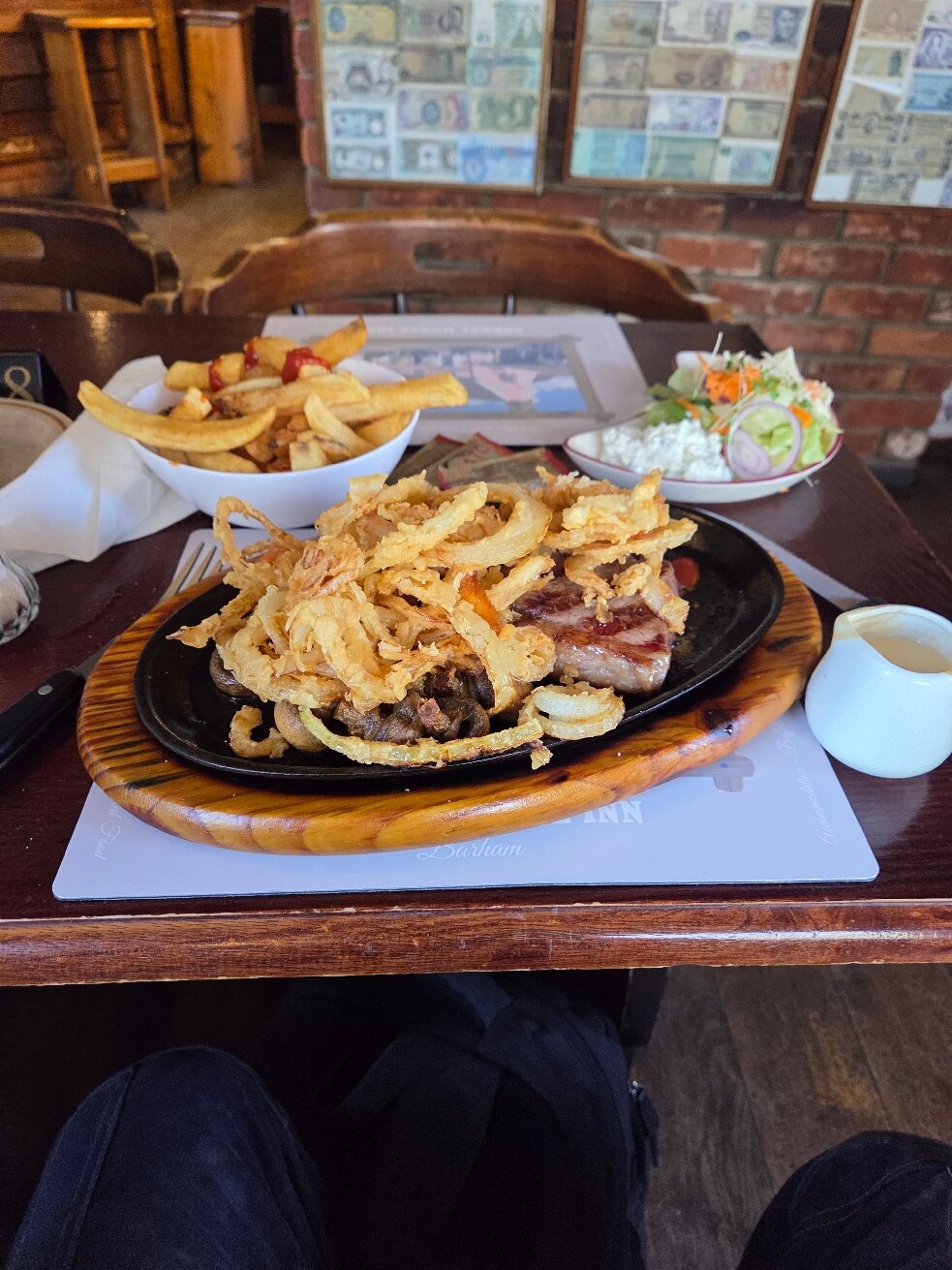 Sorrel Horse Inn-官方