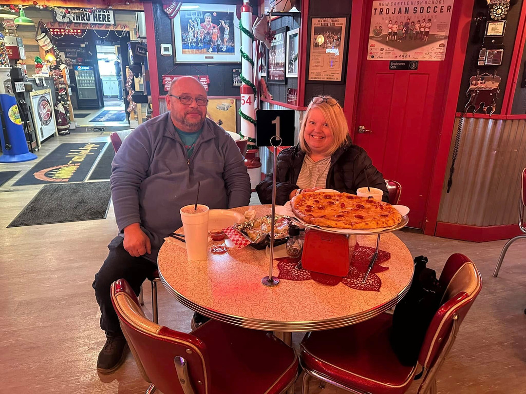 Losantville餐馆和美食-1000° Wood Fired Pizza