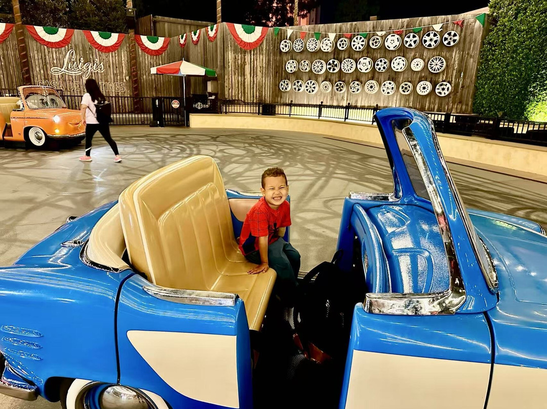 Luigi's Rollickin' Roadsters-阿纳海姆必去景点