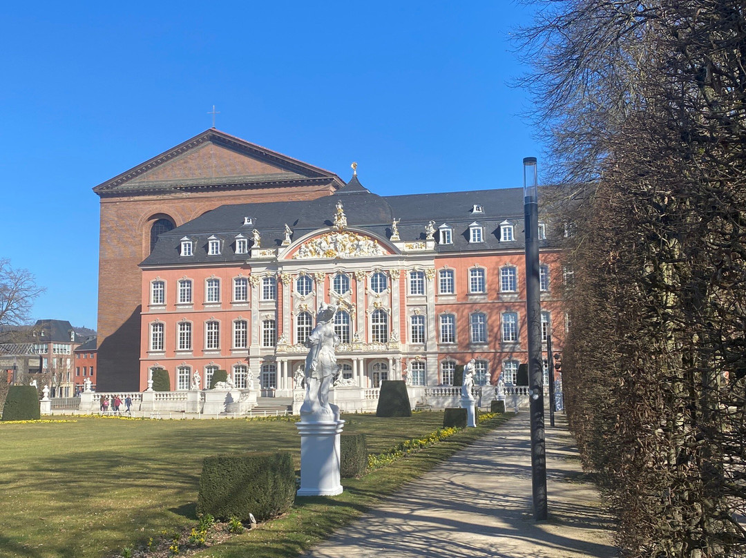 Kurfürstliches Palais-特里尔必去景点