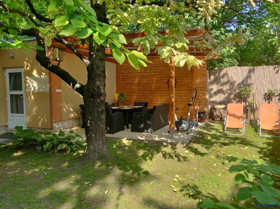 Cseresznyés Apartman