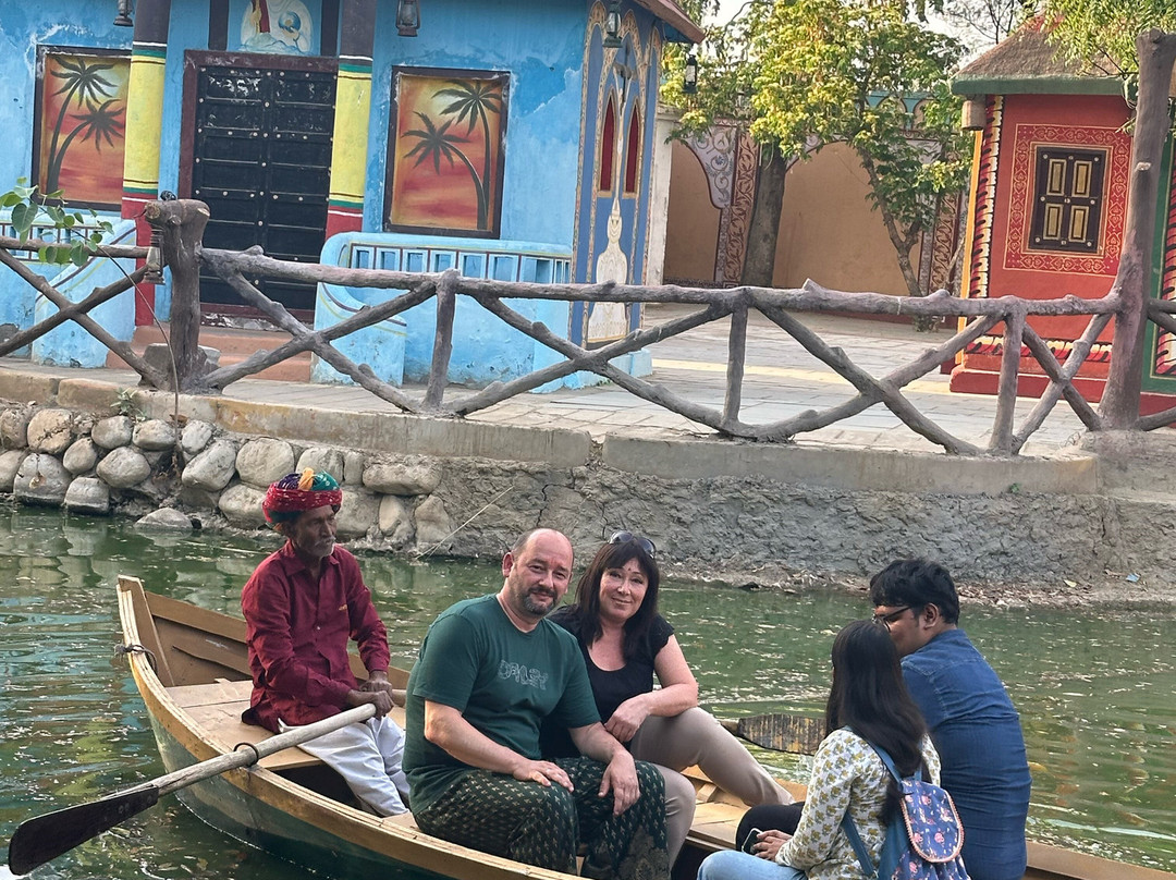 Holy India Travels Pvt Ltd-加兹阿巴德必去景点