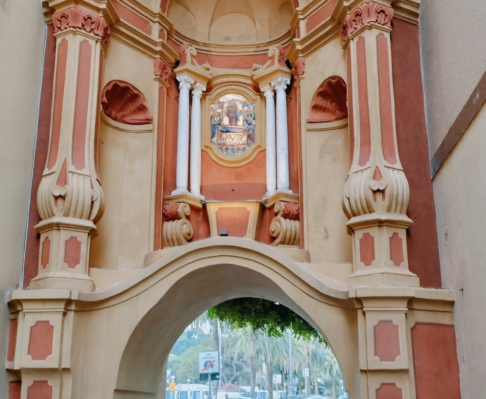 Basilica dei Santi Gervasio e Protasio-拉帕洛必去景点