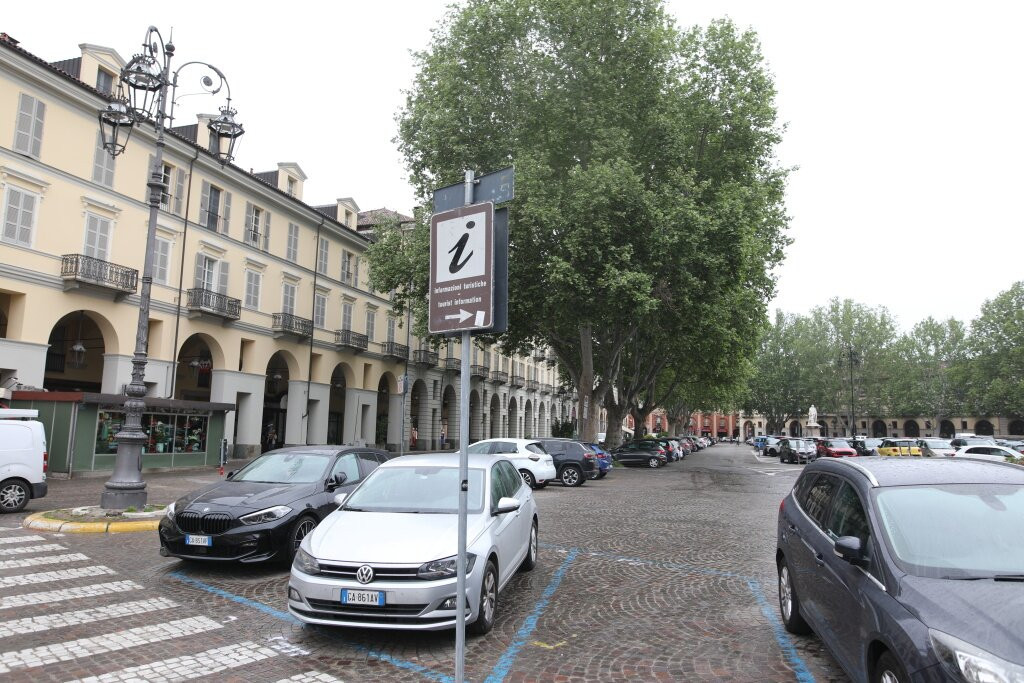 Monumento di Vittorio Alfieri-阿斯蒂必去景点