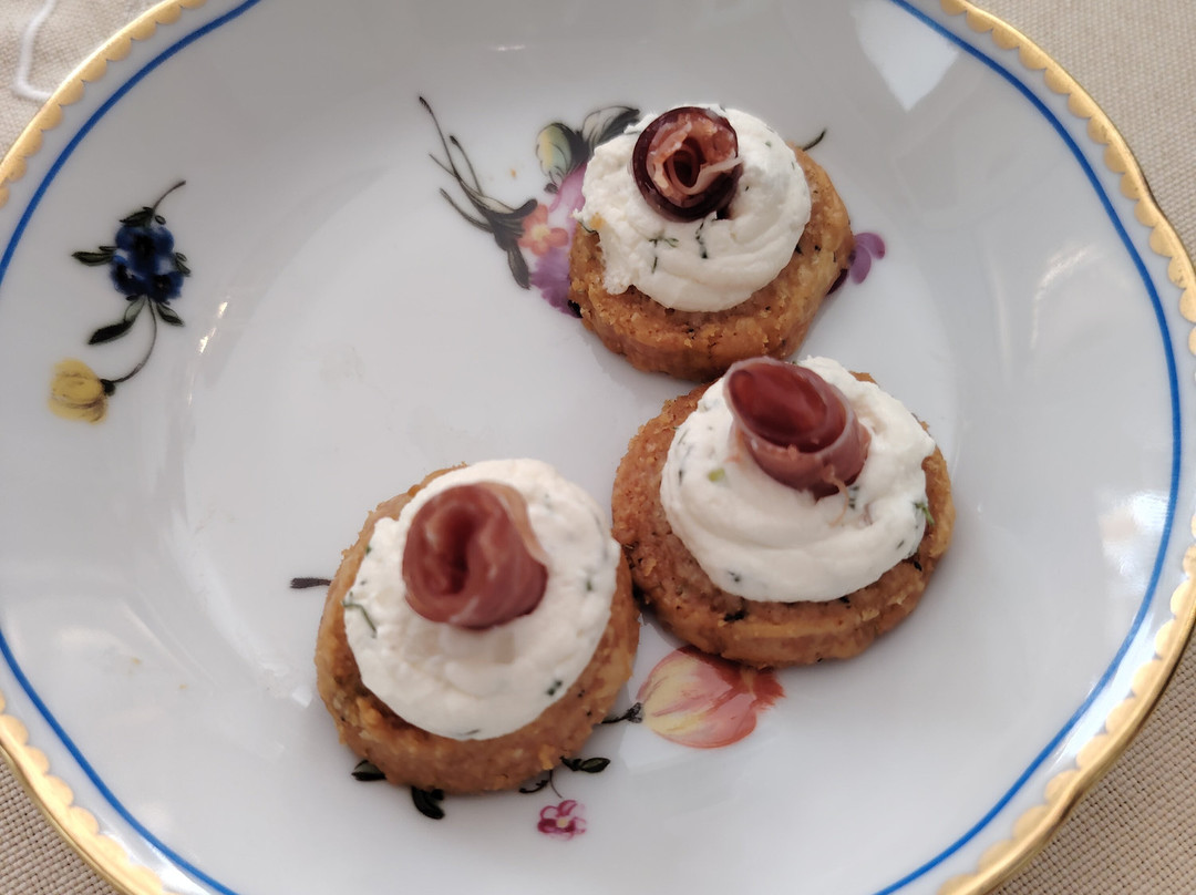 Palais de la Cathedrale-圣奥梅尔必去景点