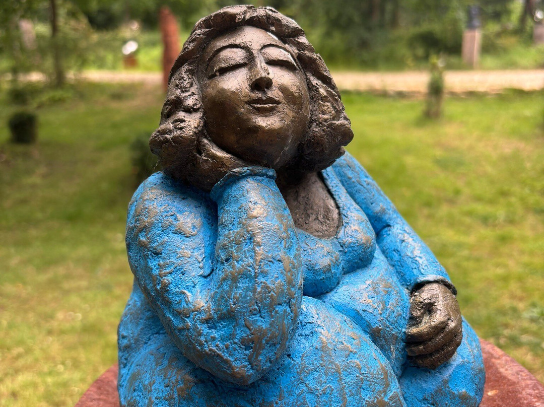 Cotswold Sculpture Park-Somerford Keynes必去景点