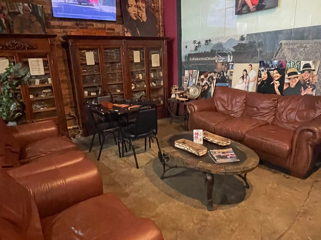 外伯城-坦帕必去景点