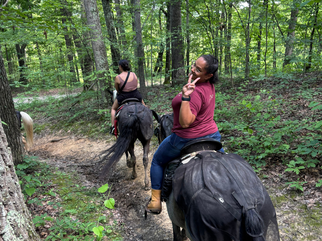 Uncle Buck's Riding Stable-New Marshfield必去景点