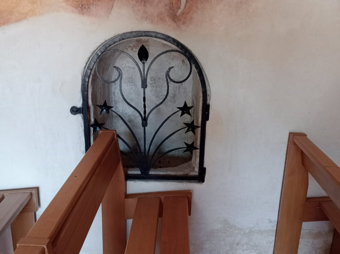 Eglise de la Nativité de la Vierge-Glenic必去景点