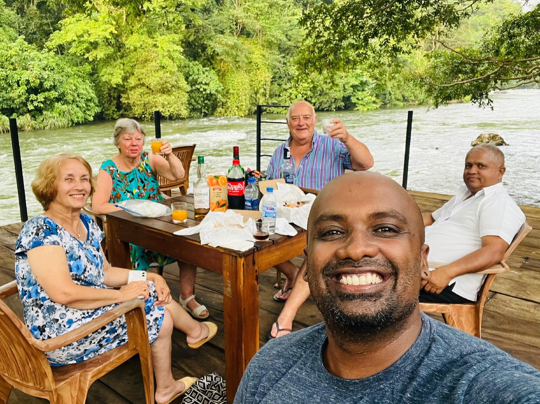 Kanishka Prabath-奴娃拉伊利雅必去景点