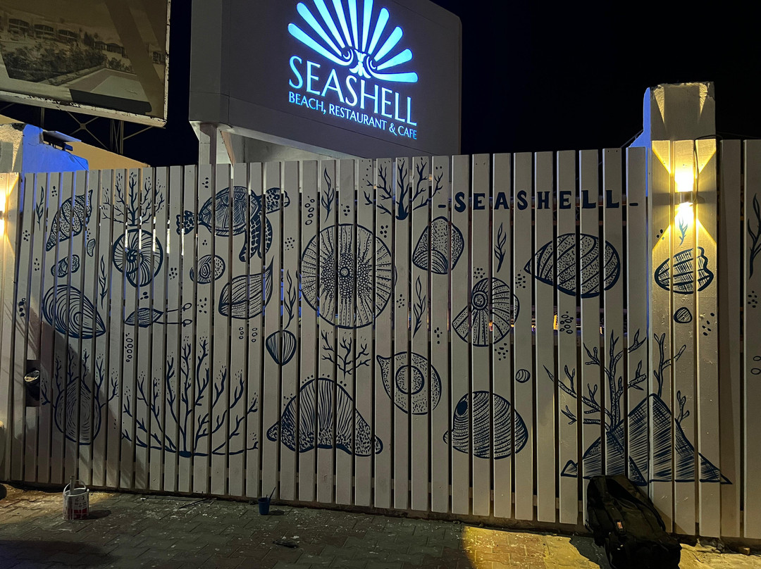 Sea Shell Beach, Restaurant And Cafe