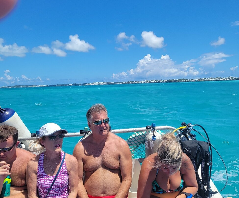 Blue Water Divers & Watersports-Sandys Parish必去景点