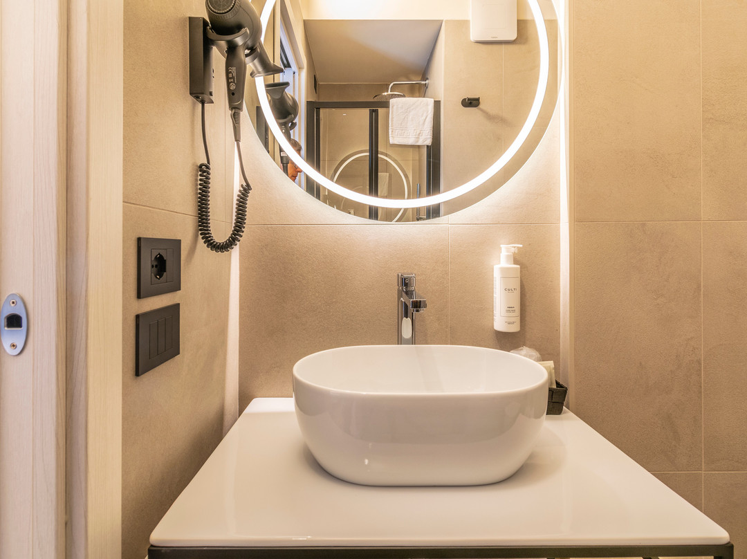 圣米歇尔酒店主图