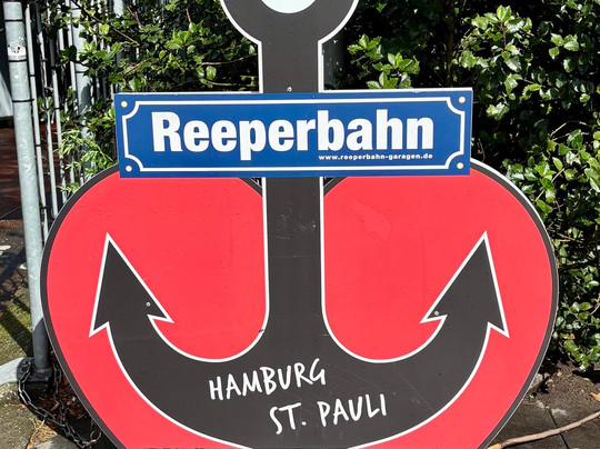 Robin and the Tourguides-汉堡必去景点