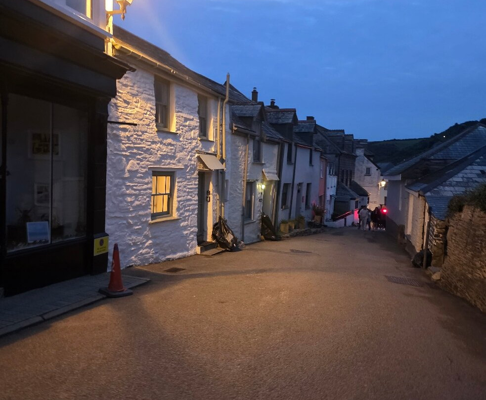 Avida Taxis-Camelford必去景点