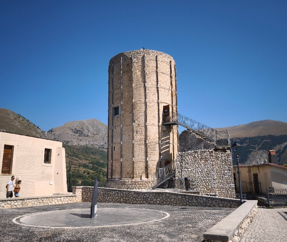 Torre delle Stelle-Aielli必去景点