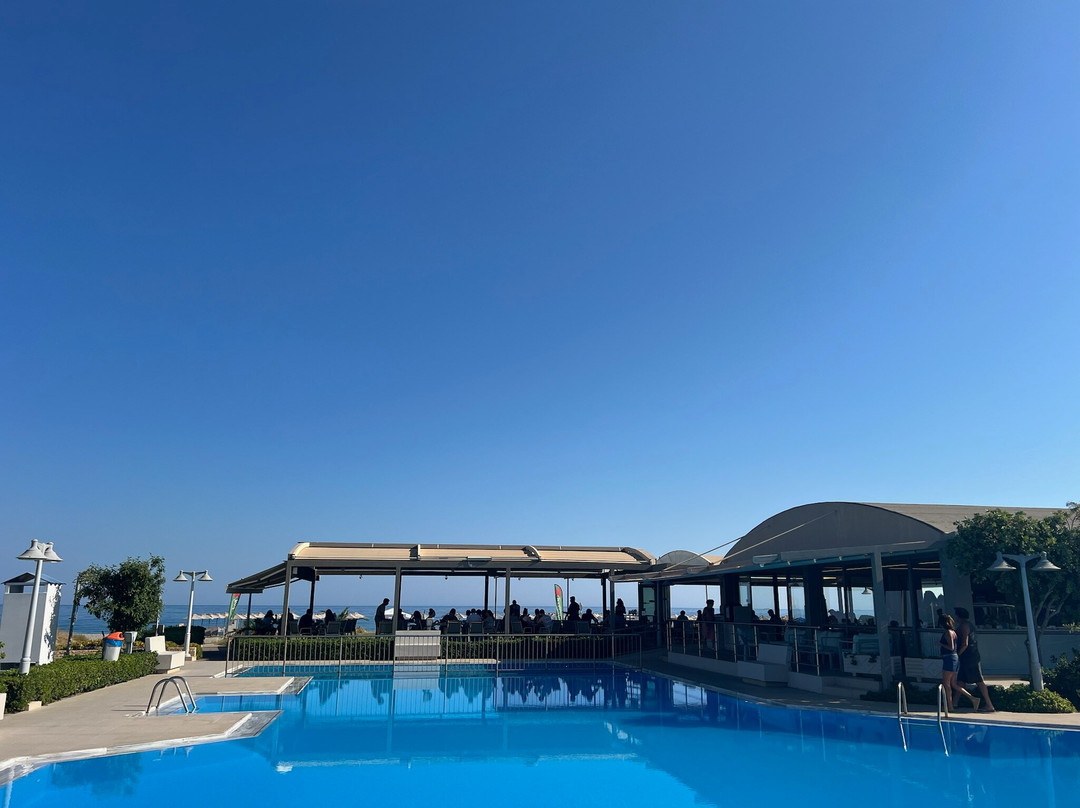 Marinos Beach Hotel主图