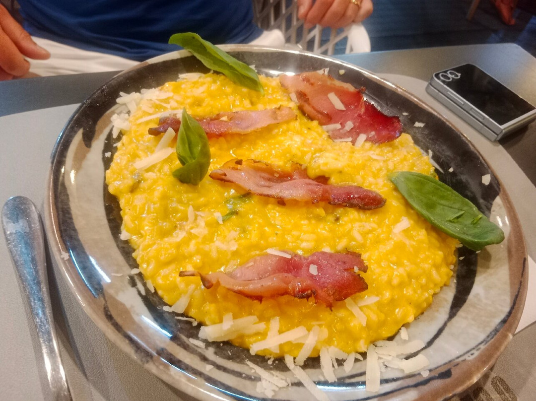 O' Cerriglio Piazza Bovio