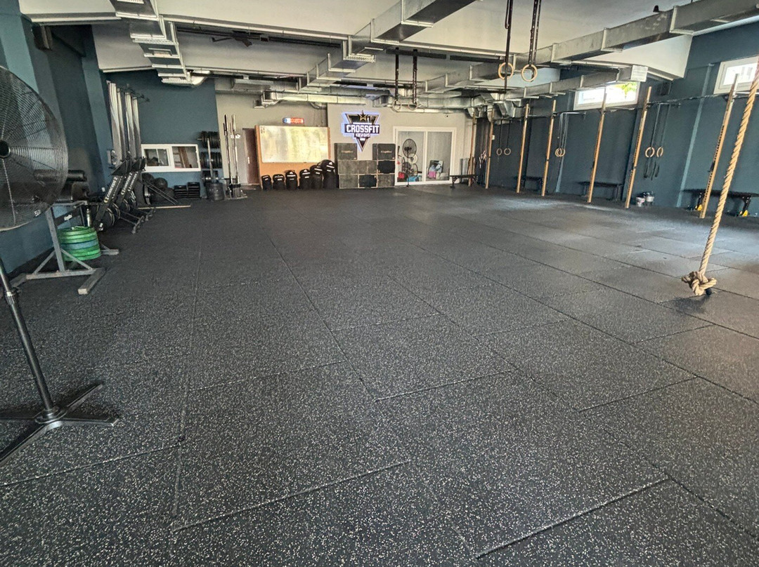 CrossBox Kuşadası-Kadinlar Denizi必去景点