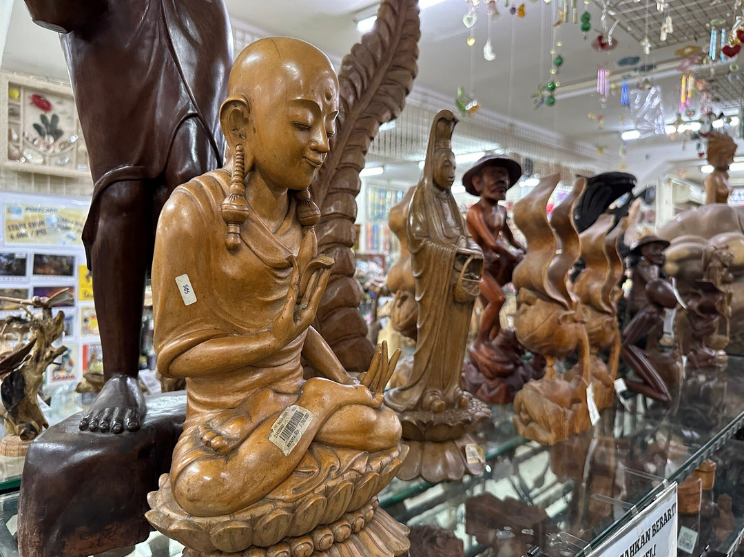 Mirota Batik-泗水必去景点