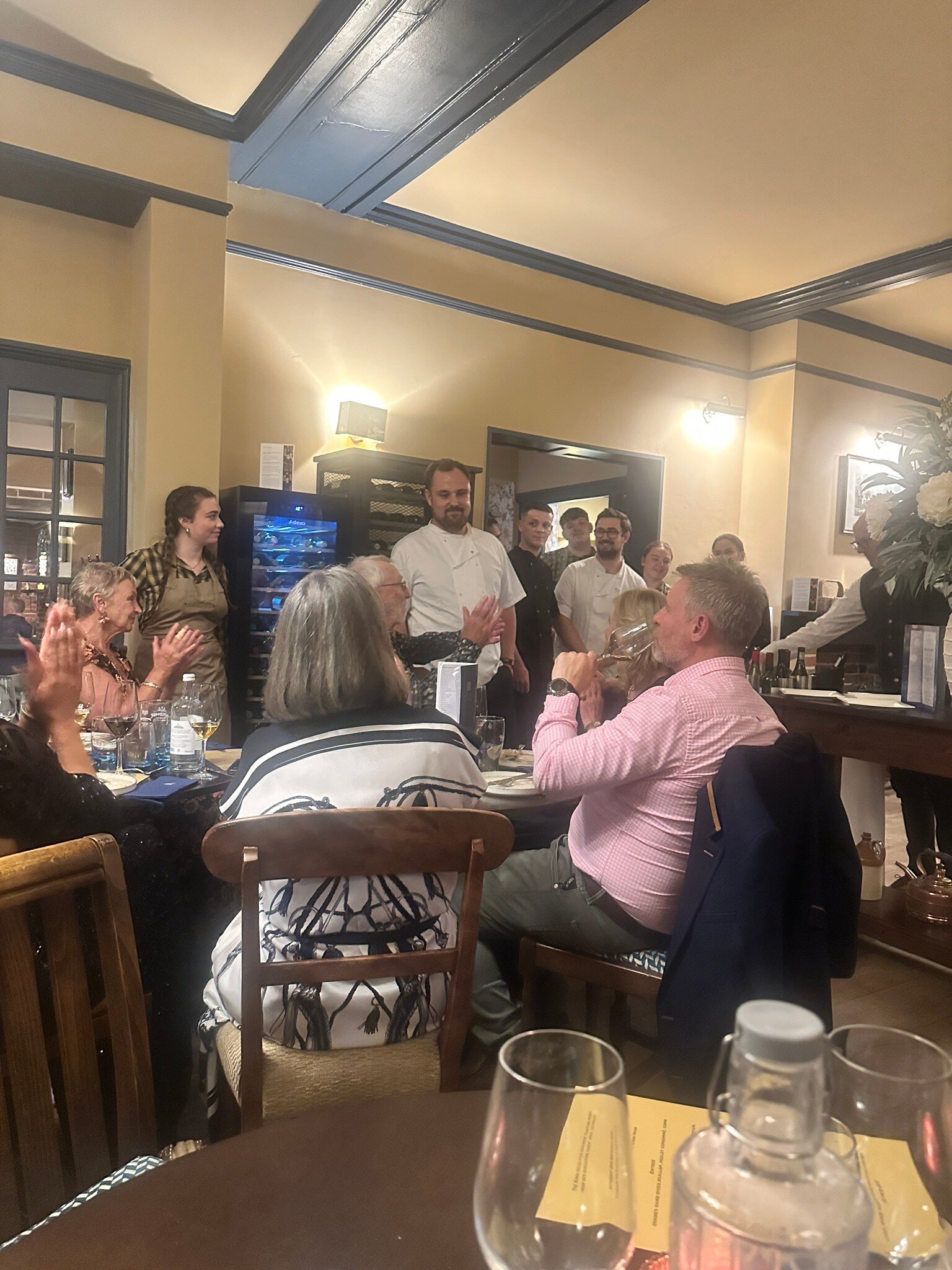 The King's Head-官方