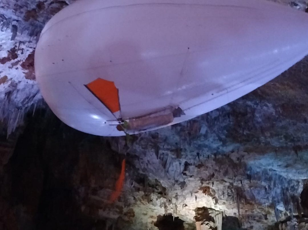 Grotte de la Salamandre-Mejannes-le-Clap必去景点