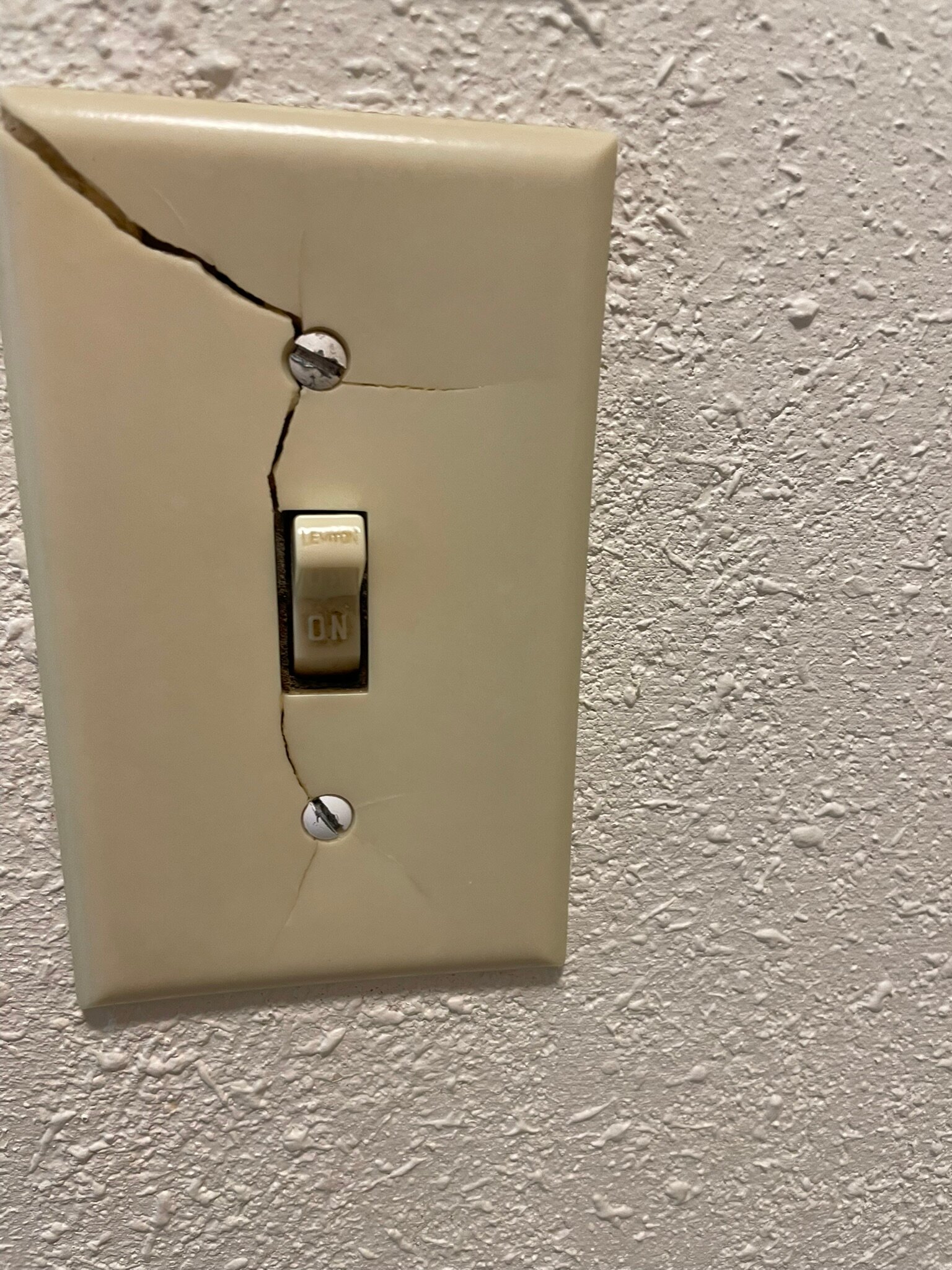 Ramada by Wyndham Ligonier-浴室