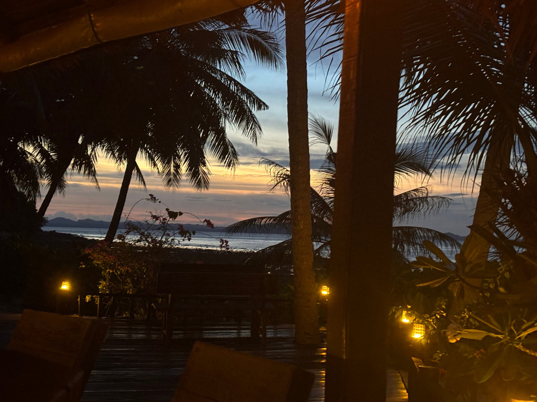 金巴兰森林度假酒店主图