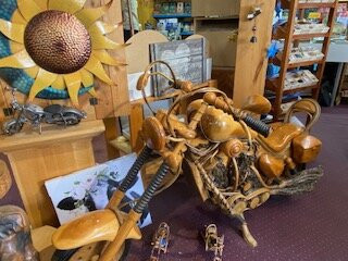 Sunburst Trading-Woodstock必去景点